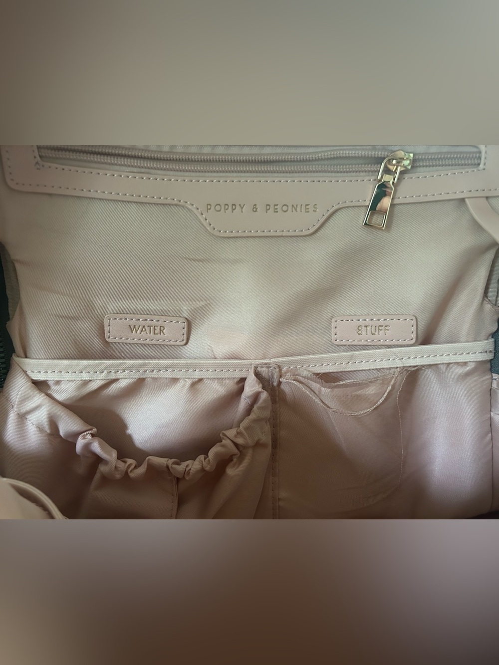 Poppy & Peonies Quilted Grey Backpack - Picture 4 of 8